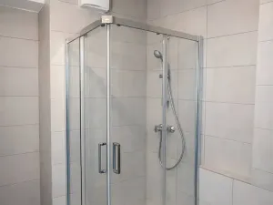 Pronájem bytu 1+kk, Praha - Dolní Měcholupy, Honzíkova, 32 m2