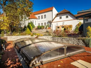 Prodej vily, Zliv, Klostermannova, 800 m2