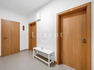Prodej bytu 2+kk, Praha - Čakovice, Tryskovická, 62 m2