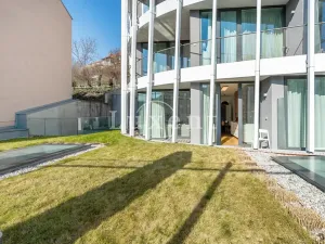 Pronájem bytu 2+kk, Praha, Holečkova, 71 m2