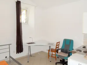 Pronájem komerční nemovitosti, Praha - Vinohrady, Lužická, 18 m2