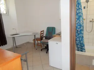 Pronájem komerční nemovitosti, Praha - Vinohrady, Lužická, 18 m2