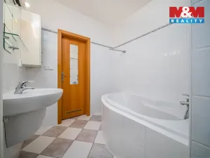 Prodej bytu 1+kk, Praha, Nad Okrouhlíkem, 49 m2