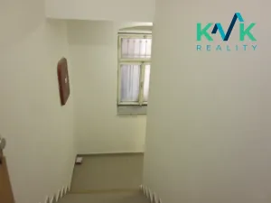 Pronájem obchodního prostoru, Karlovy Vary, Krále Jiřího, 19 m2