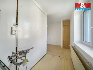 Prodej bytu 3+1, Domažlice, Ladova, 76 m2