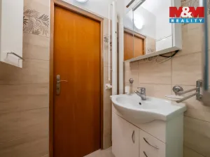 Prodej bytu 2+1, Uherčice, 62 m2