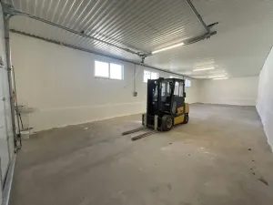 Pronájem skladu, Brno, Kaštanová, 130 m2