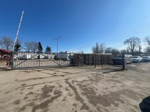 Pronájem skladu, Brno, Kaštanová, 108 m2