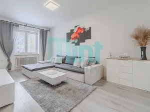 Prodej bytu 3+1, Ostrava, Sokolská třída, 75 m2