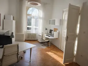 Pronájem kanceláře, Praha - Nové Město, Bolzanova, 80 m2