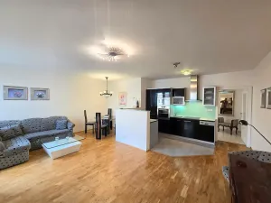 Pronájem bytu 3+kk, Praha - Žižkov, Pod Parukářkou, 75 m2