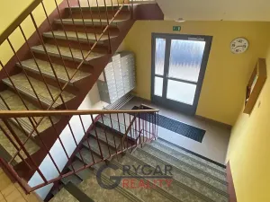 Prodej bytu 3+1, Praha - Modřany, U zastávky, 60 m2