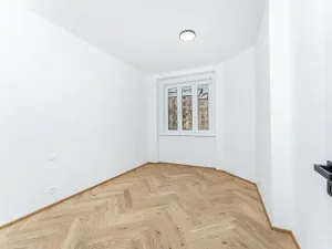 Prodej bytu 2+kk, Praha - Vršovice, Oblouková, 58 m2