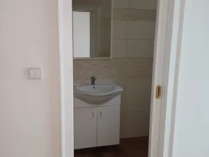 Pronájem bytu 2+kk, Karlovy Vary, Petřín, 55 m2