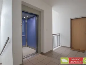 Pronájem bytu 2+kk, Přezletice, Pod Zahrady, 66 m2