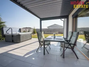 Prodej rodinného domu, Pohořelice, U Větrolamu, 160 m2