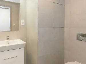 Pronájem bytu 1+kk, Praha - Hloubětín, Poděbradská, 32 m2