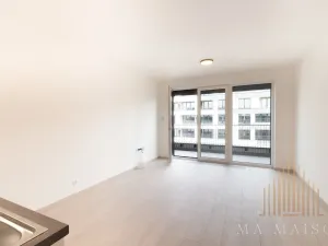 Pronájem bytu 1+kk, Praha - Hloubětín, Poděbradská, 32 m2