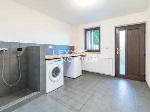 Pronájem rodinného domu, Praha - Dejvice, Fragnerova, 265 m2