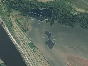 Prodej podílu pole, Mělník, 17610 m2