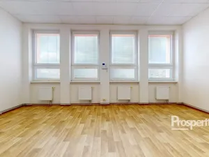 Pronájem kanceláře, Ústí nad Labem - Ústí nad Labem-centrum, Bělehradská, 34 m2