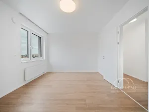 Pronájem bytu 1+kk, Praha - Chodov, Líbalova, 32 m2