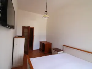 Pronájem bytu 2+1, Karlovy Vary, I. P. Pavlova, 54 m2