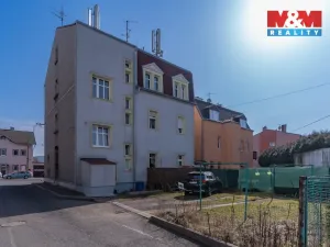 Prodej bytu 4+1, Karlovy Vary - Bohatice, Jáchymovská, 102 m2