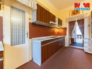 Prodej bytu 4+1, Karlovy Vary - Bohatice, Jáchymovská, 102 m2