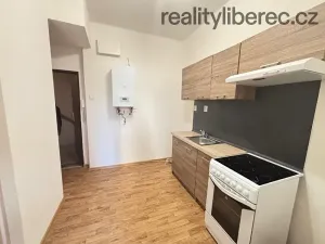 Pronájem bytu 1+1, Liberec, nám. Tržní, 28 m2