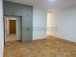 Pronájem bytu 1+kk, Hradec Králové, Velké náměstí, 40 m2