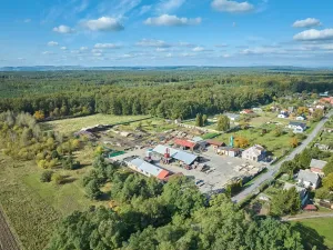 Prodej výrobních prostor, Seletice, 19535 m2