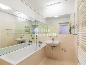 Pronájem bytu 2+kk, Praha - Žižkov, Žižkovo náměstí, 61 m2