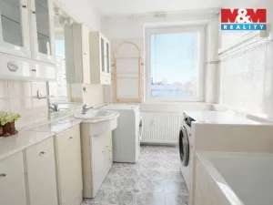Pronájem bytu 3+1, Louny, Petra Obrovce, 75 m2