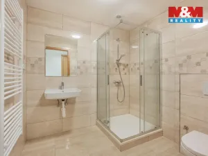 Prodej rodinného domu, Praha - Libuš, V Hrobech, 279 m2