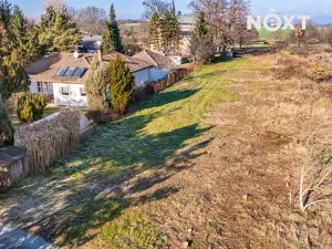 Prodej pozemku pro bydlení, Choltice, 2042 m2