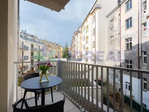 Pronájem bytu 2+kk, Praha - Vršovice, Krymská, 39 m2