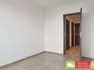Pronájem bytu 2+kk, Praha, Pujmanové, 40 m2
