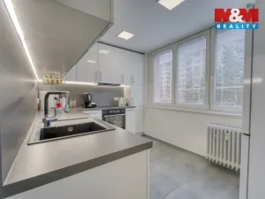 Prodej bytu 4+1, Plzeň - Severní Předměstí, Sokolovská, 80 m2