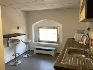 Pronájem kanceláře, Praha - Karlín, Thámova, 19 m2