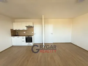 Prodej bytu 1+kk, Praha - Letňany, Třinecká, 41 m2