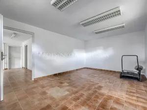 Prodej ubytování, Křižanov, Benešovo náměstí, 530 m2