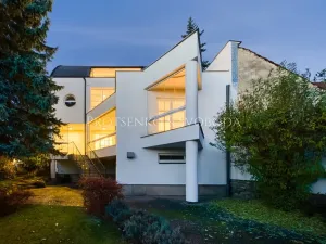 Prodej ubytování, Křižanov, Benešovo náměstí, 530 m2