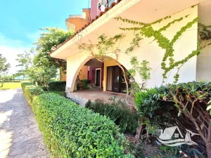 Prodej bytu 3+kk, Aheloy, Bulharsko, 104 m2