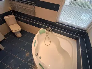 Prodej rodinného domu, Tišice, Hasičská, 150 m2