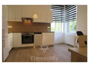 Pronájem bytu 1+1, Hradec Králové, V Lipkách, 32 m2