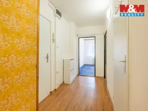 Pronájem bytu 2+1, Praha, Pod lipami, 42 m2