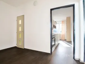 Prodej bytu 2+1, Děčín, Jezdecká, 57 m2