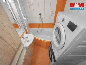 Prodej bytu 3+kk, Praha - Černý Most, Doležalova, 72 m2