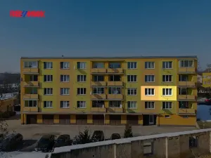 Prodej bytu 2+1, Hostomice, Školní náměstí, 55 m2